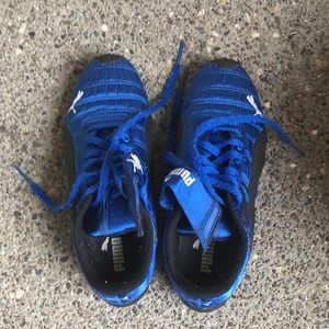 Puma neon blue sneakers